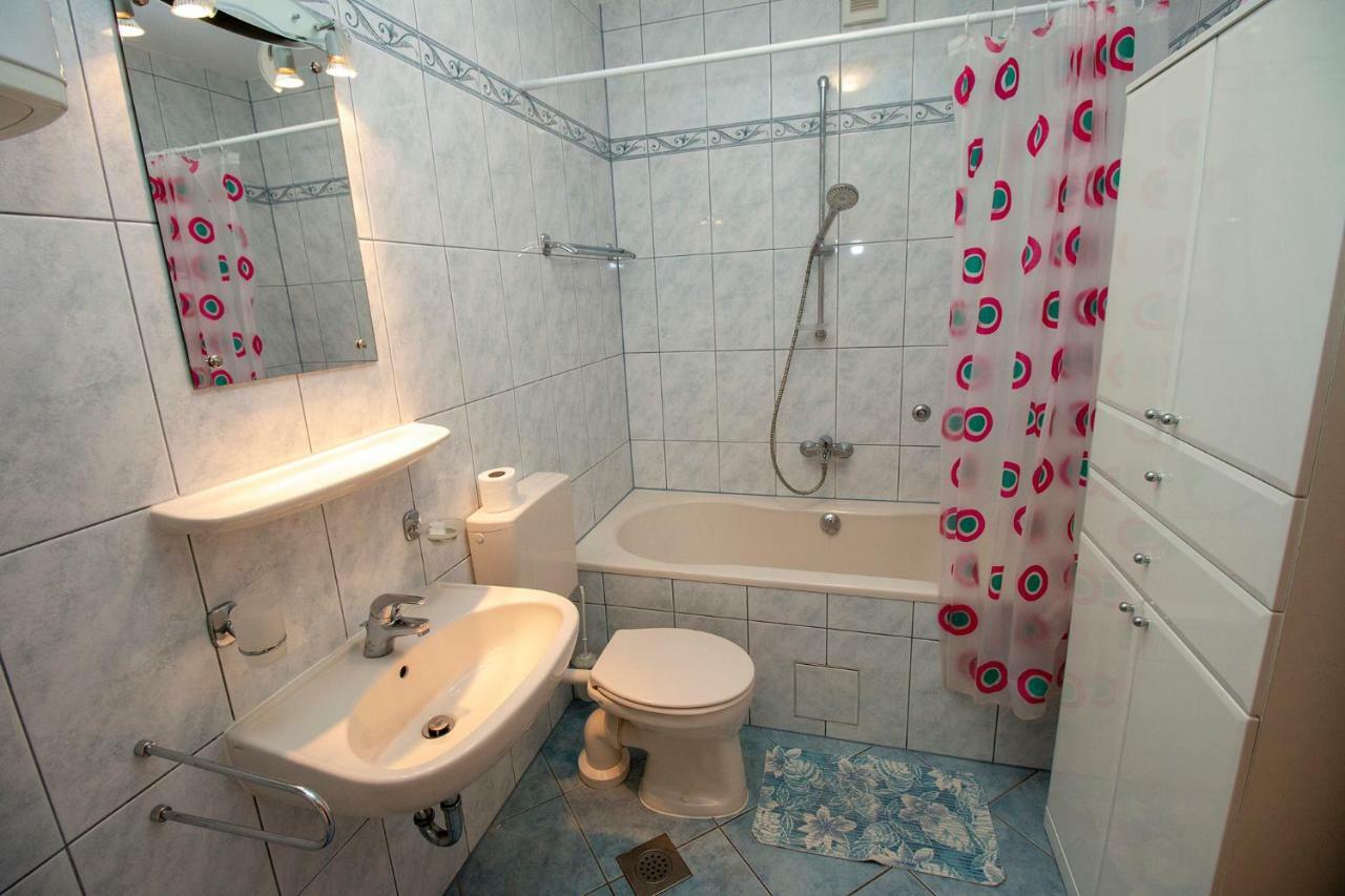 Apartmani Vrljicak Omis Exterior photo