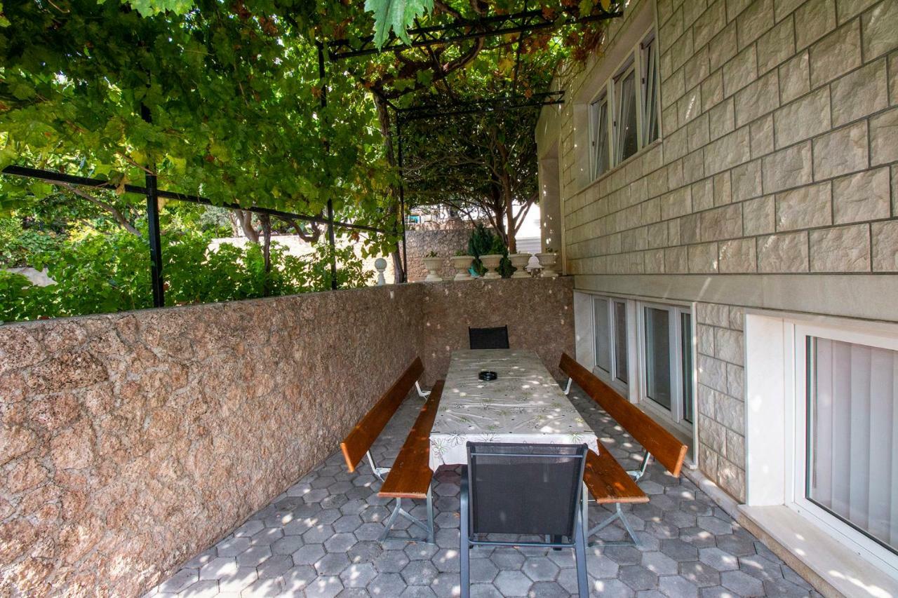 Apartmani Vrljicak Omis Exterior photo